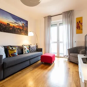 https://guido-rossa-25.it-lombardy.com